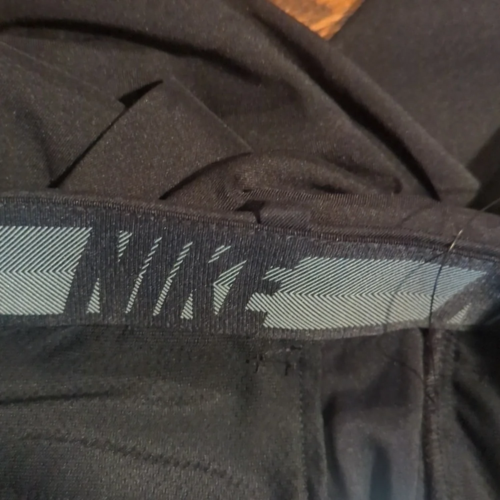 New Nike Black Pants Dri Fit Smooth Finish  Straight Leg Training NWT W36